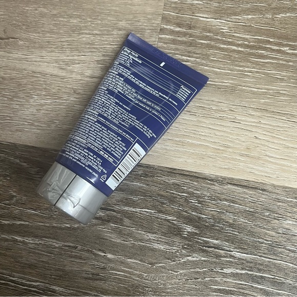 NWT Kiehl’s Facial Fuel SPF20 moisturizer - Picture 3 of 3